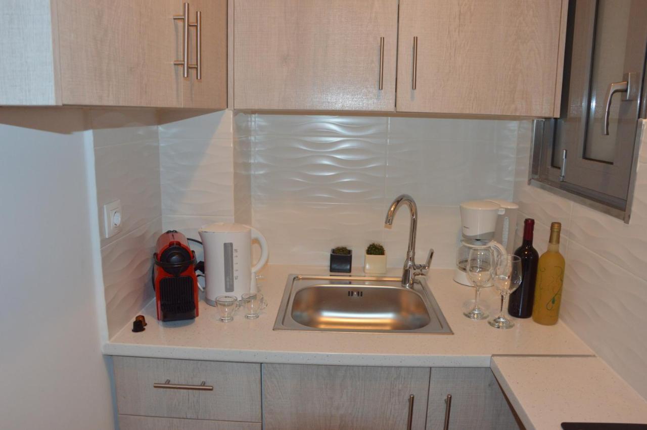 Cozy And Comfortable Apartment In Athens Center Экстерьер фото